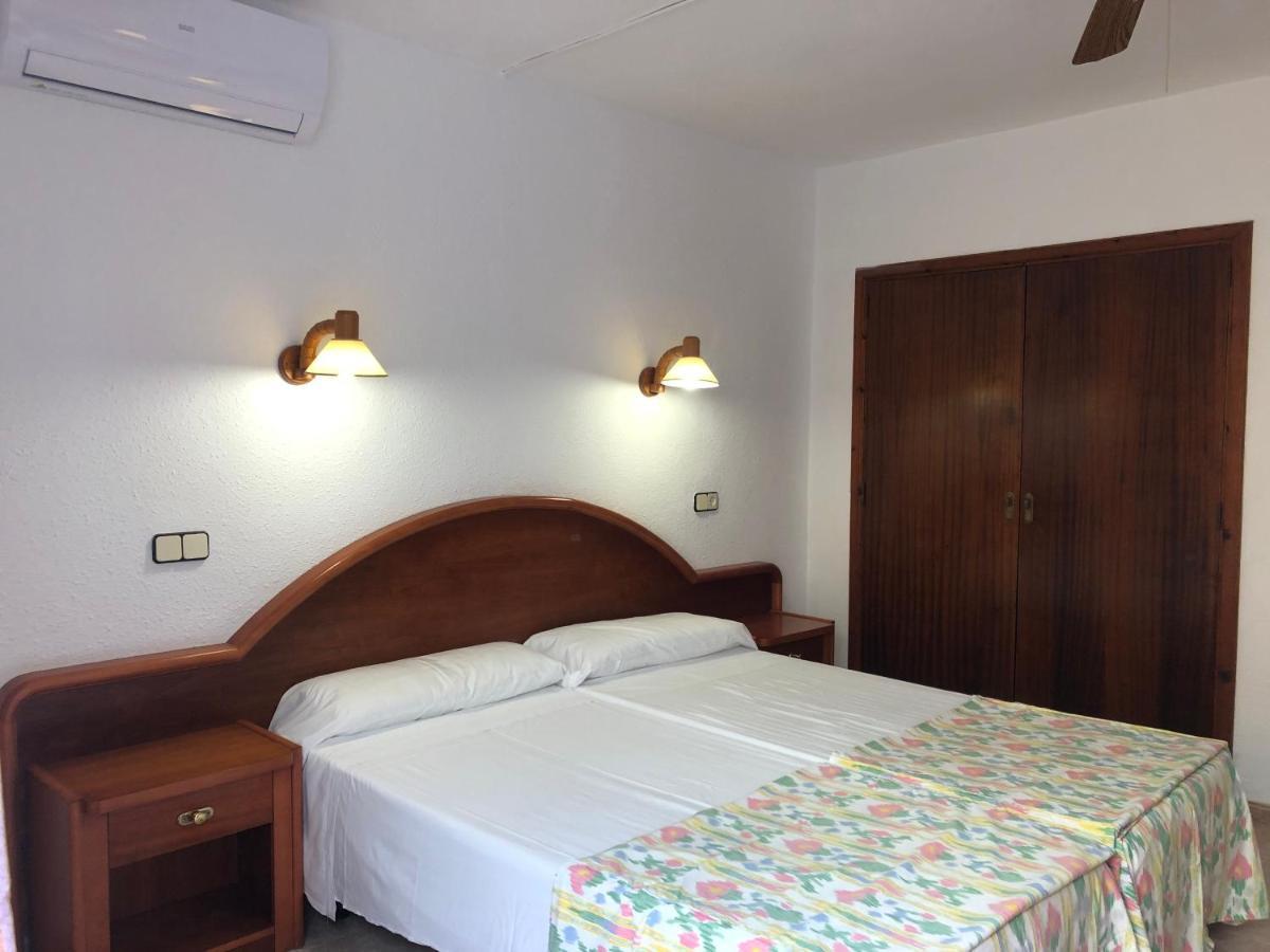 Hostal De La Caravel-La กาลาดอร์ ภายนอก รูปภาพ