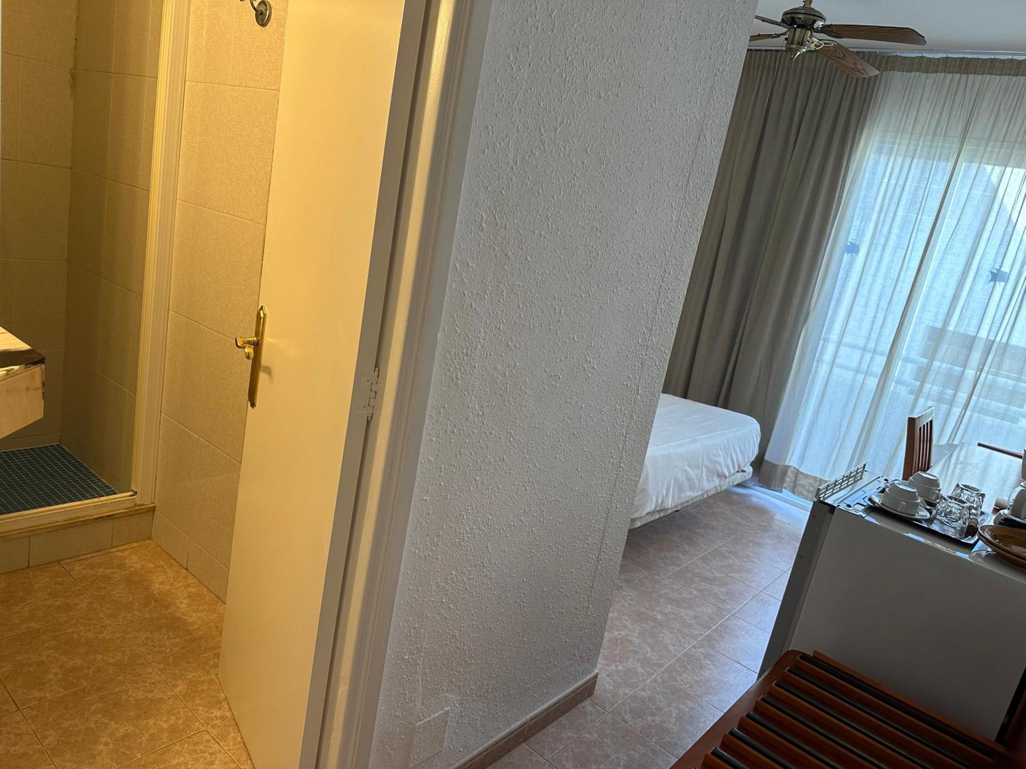 Hostal De La Caravel-La กาลาดอร์ ภายนอก รูปภาพ